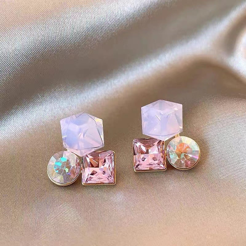 Three-Dimensional Geometric Crystal Earrings - Pink