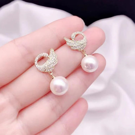Diamond-Studded Little Swan Pearl Earrings