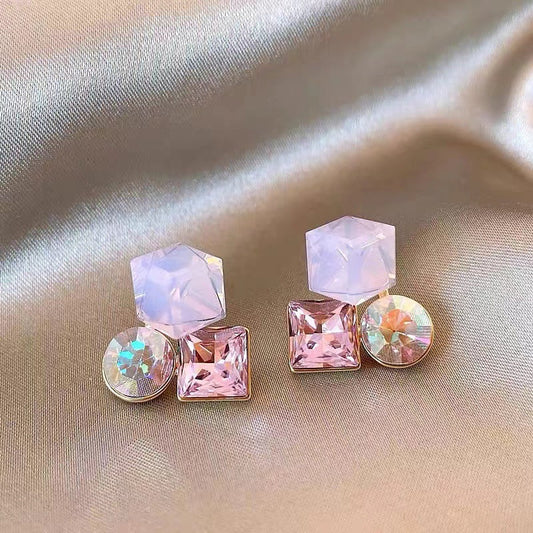 Three-Dimensional Geometric Crystal Earrings - Pink